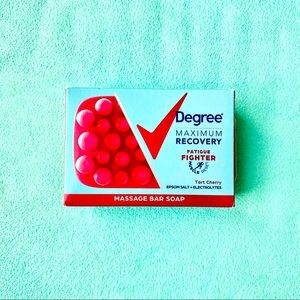 Degree Maximum Recovery massage bar soap - Cherry